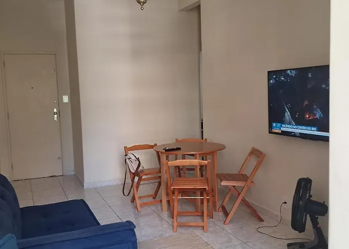 Apt Em Copacabana Na Praia